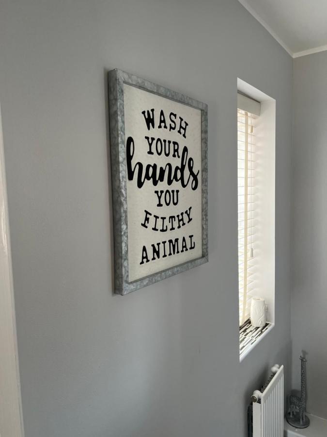 The Belfry 3 Bedrooms 2 Bathrooms Contractors & Family Higham Ferrers Luaran gambar