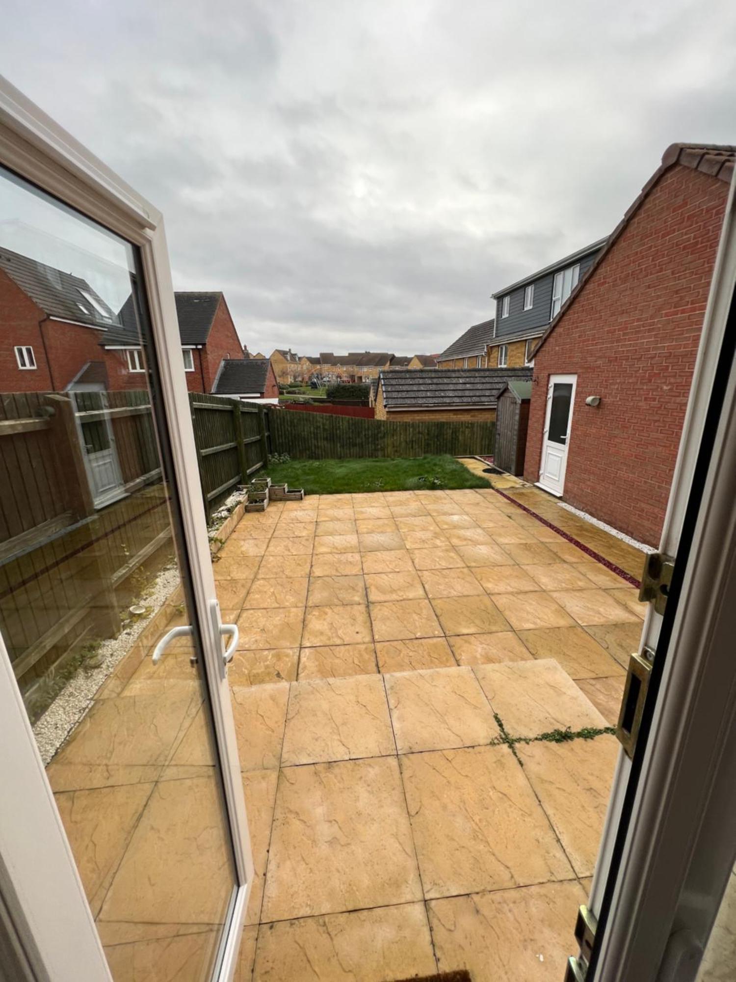 The Belfry 3 Bedrooms 2 Bathrooms Contractors & Family Higham Ferrers Luaran gambar
